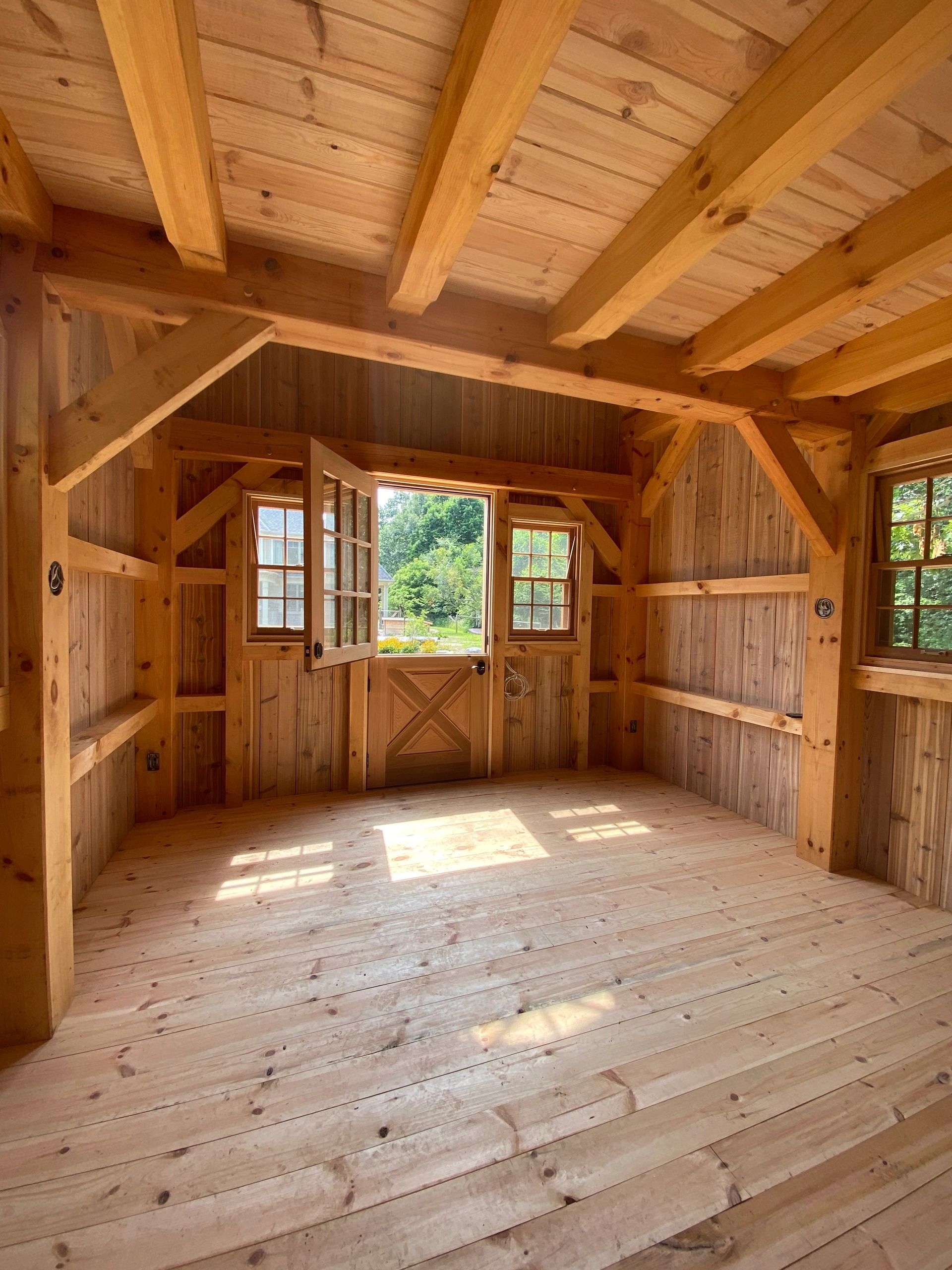 The Beauty of timber framed Cabins, image size:1920x2560
