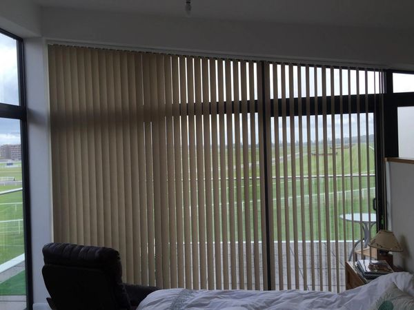 verticals
vertical blinds
made to measure
mtm
