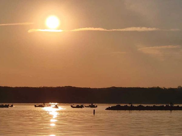 Rental Fishing Boats on Mosquito Lake, near Cleveland, Akron, and Youngstown Ohio