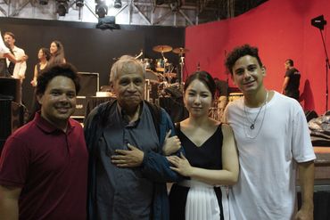 Con el maestro Camilo Corea junto al Srisley Trío, Escuela Nacional de Música Tegucigalpa.