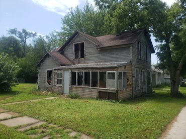 Before Pictures- House Demolition in Grand Junction, Iowa