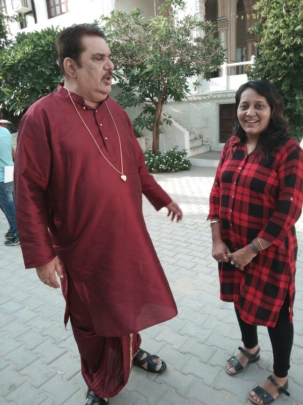 Raza Murad is talking to Yashashree Bhave during film shooting in Rajasthan. 