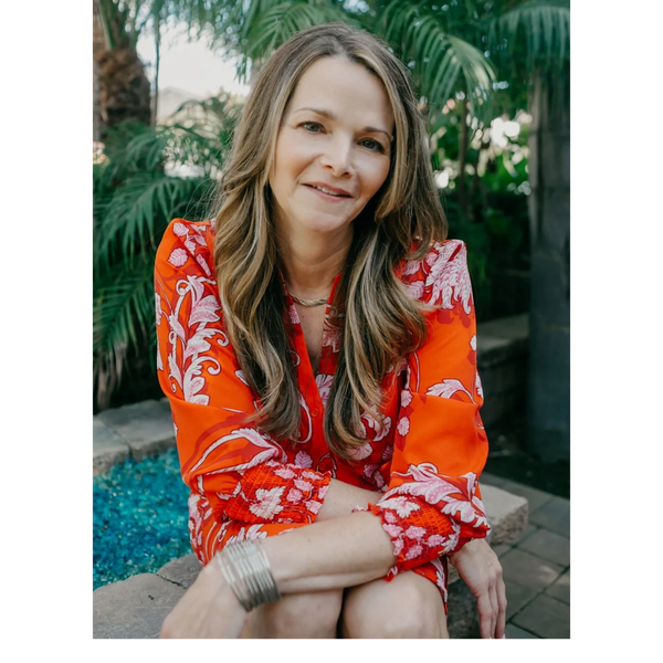 Laura- Co-host Podcast 
Conversations Beyond Borders
Lives in California
Mindset Coach