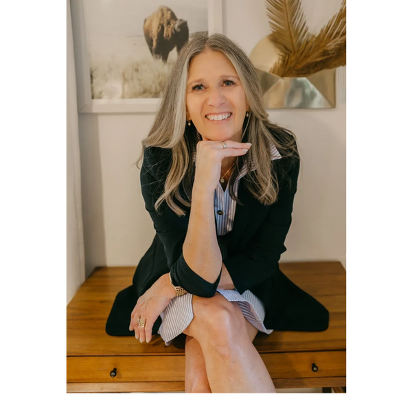 Susan Co-host 
Conversations Beyond Borders
Born in Canada, Lives In Colorado
Psychology/Public RR