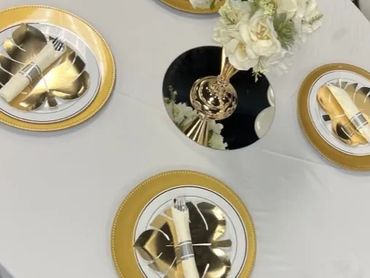 Gold charger plates table setting