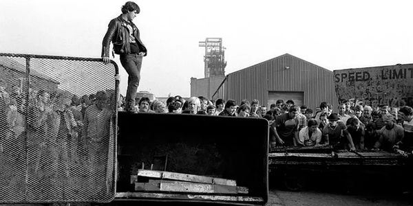 Striking miners on the picket line
Photograph: Keith Pattison