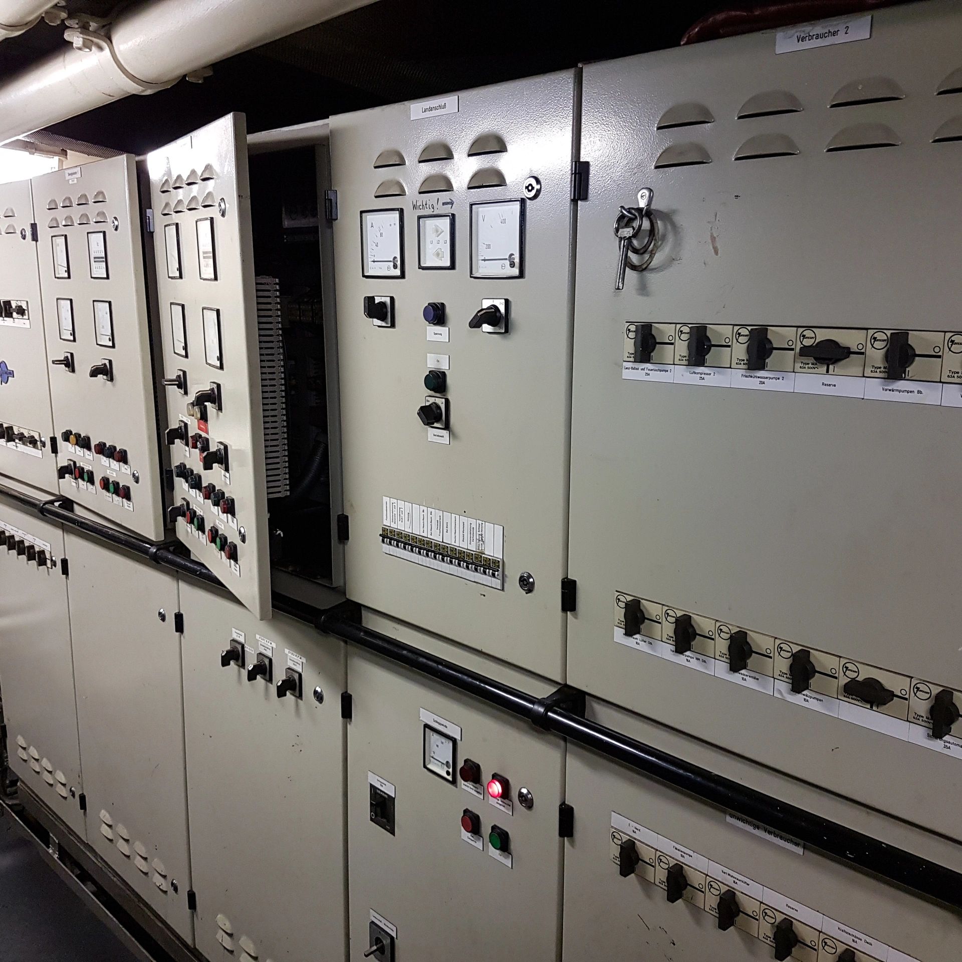 Shell Control Power Disp Power Distribution Control