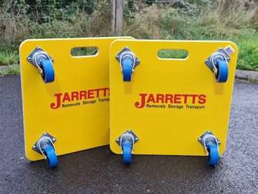 Jarretts Removals Yellow Skates

https://jarrettsremovals.co.uk/