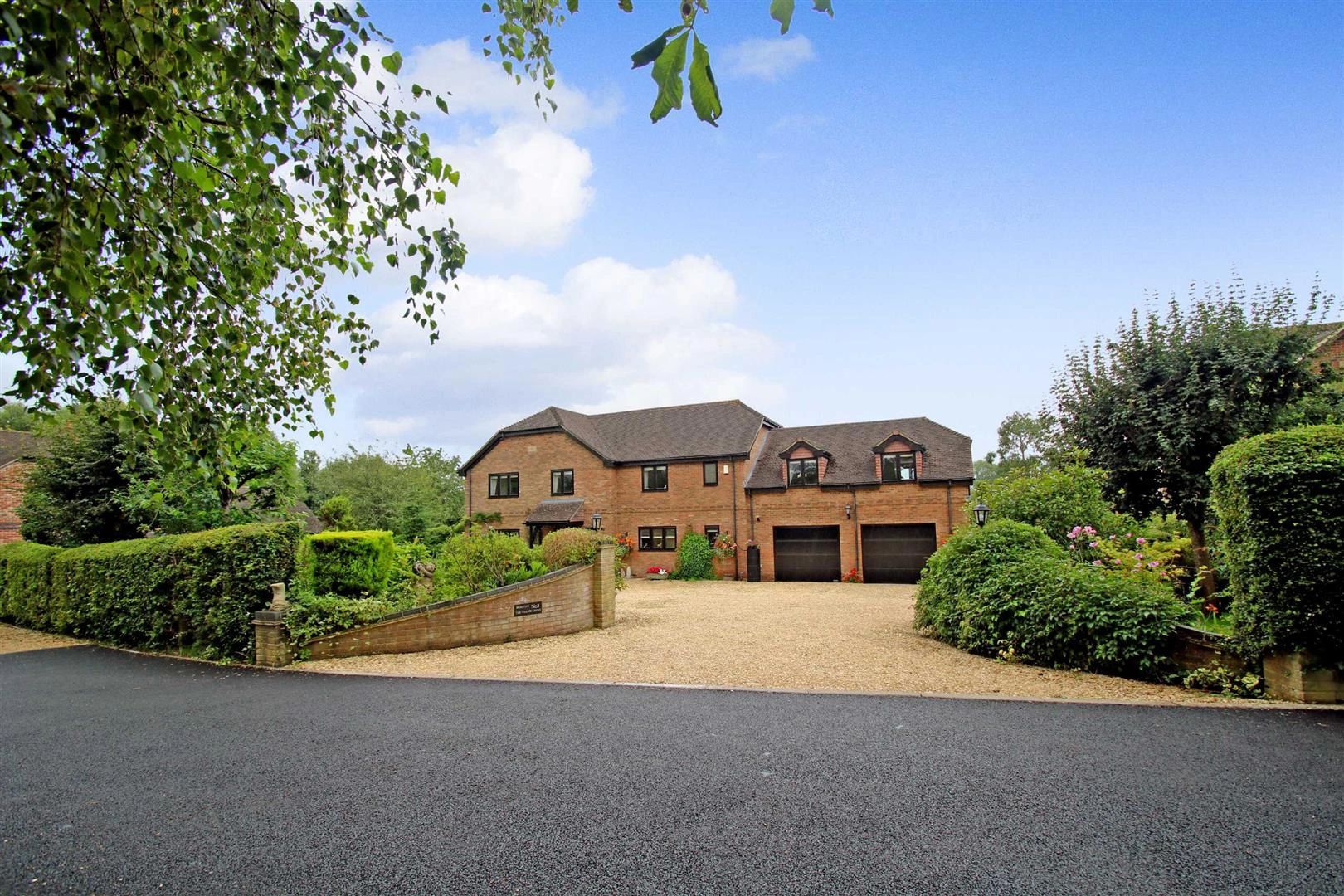 Estate Agent Trowbridge
Estate Agent Westbury
Estate Agent Melksham 
Estate Agent Warminster