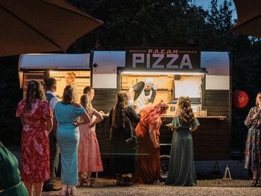 Gourmet mobile pizza catering: Leeds, York, Harrogate, Wakefield, & beyond. Book us!