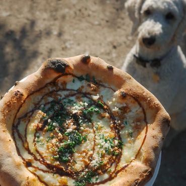 Delicious mobile pizza truck for weddings & parties across Yorkshire Dales, Harrogate, Ilkley
