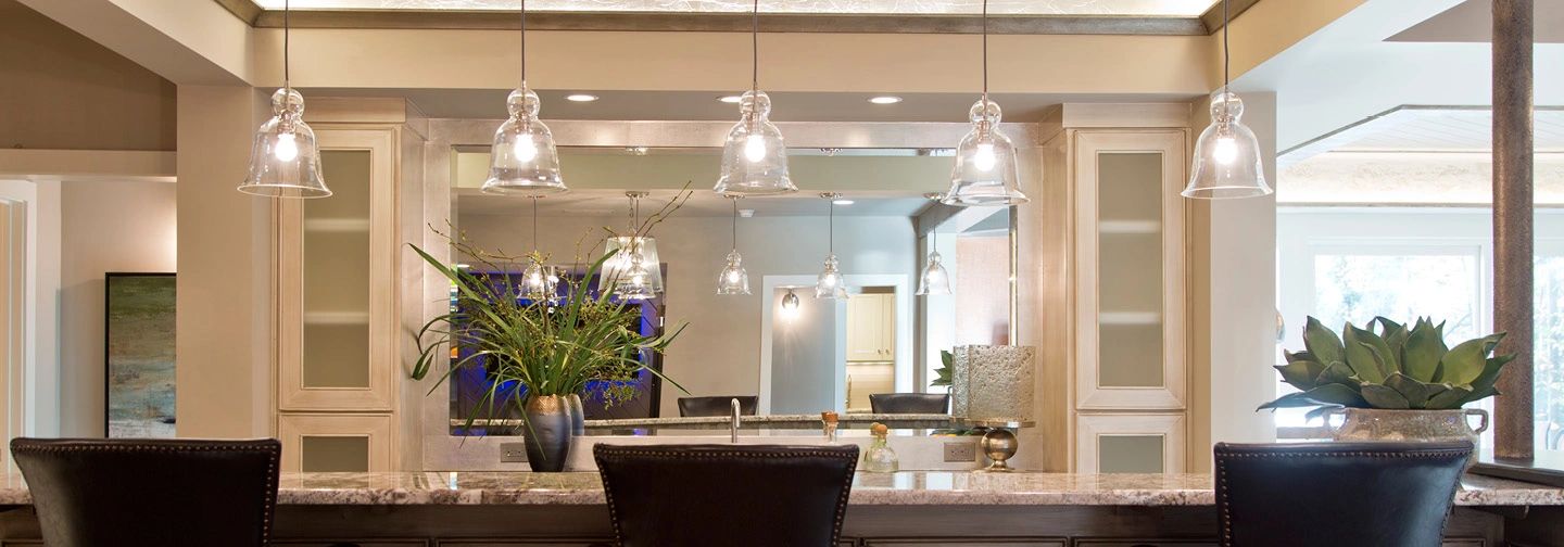 Wet bar with Pendants and Recessed Lighting