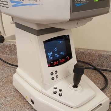 This instrument performs both Objective and Subjective measurements, An older model instrument? Yes.