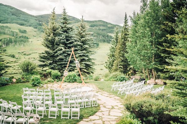 The wedding garden is the perfect outdoor wedding venues.