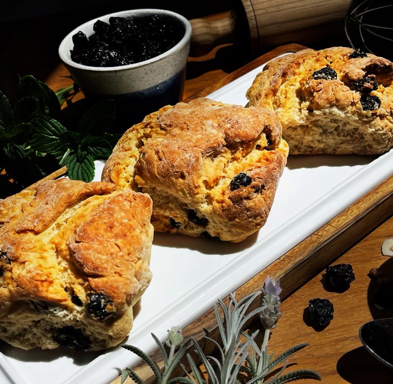 IRISH_BAKEHOUSE_SCONES_2.jpg