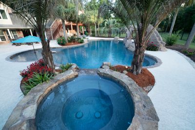 best pool contractors