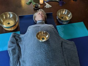 Joshua Tx Studio Sound Healing - a Vibrational therapy session 