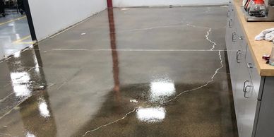Epoxy vs Concrete Polishing - Sealwell