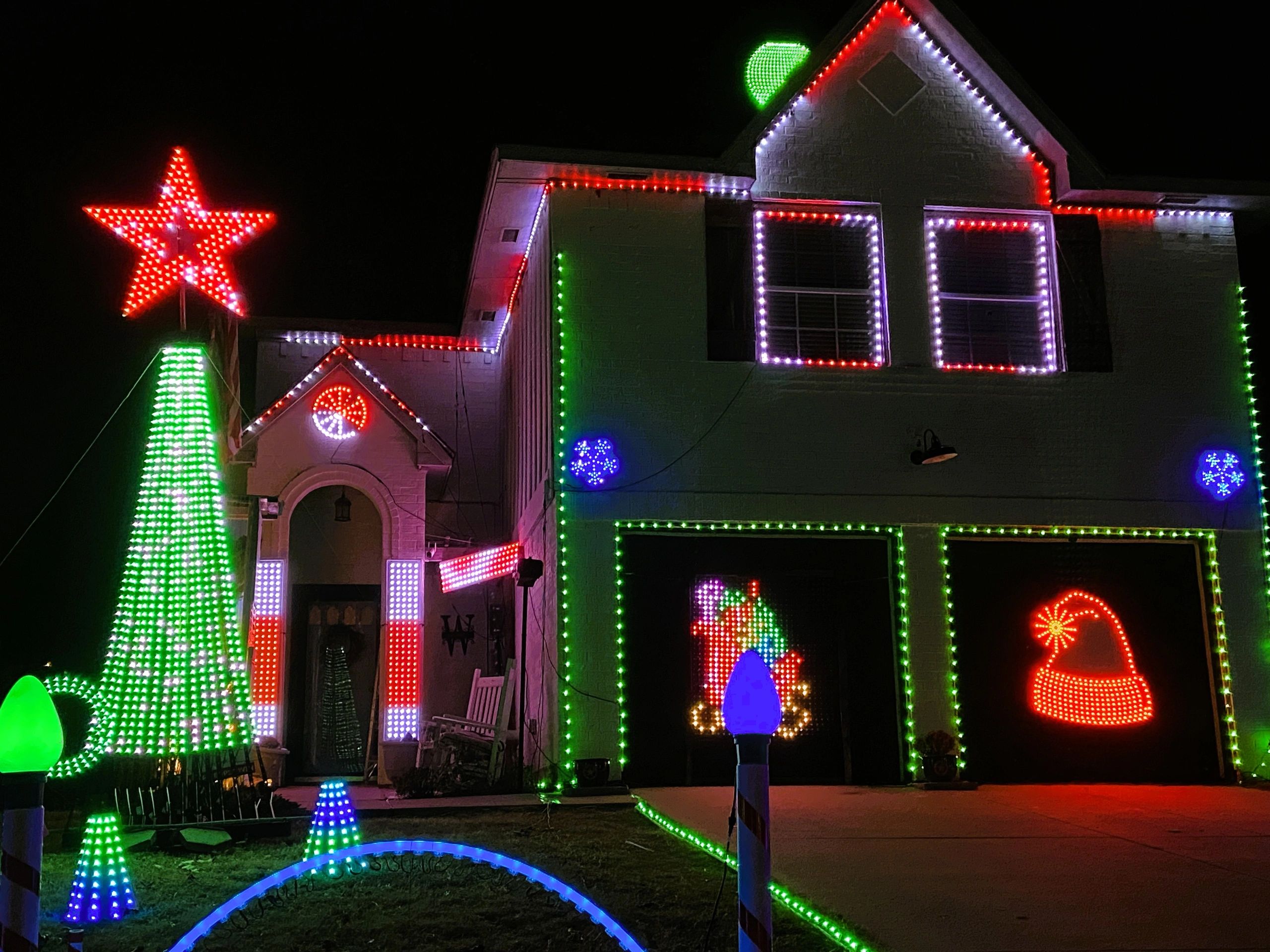 Experience the Magic of our Christmas Lightshow