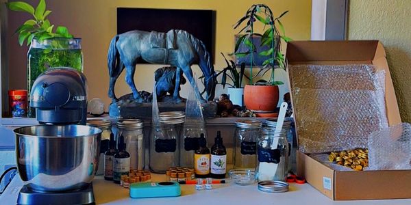 Top Hoof Tallow is handmade with love. 
