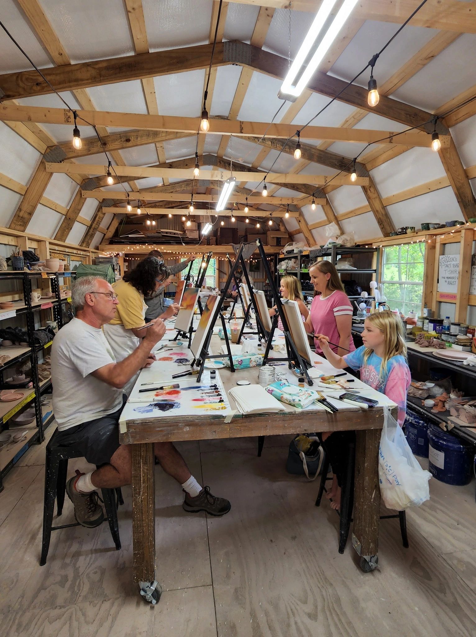 EK's Art Barn - Pottery Classes, Studio Memberships