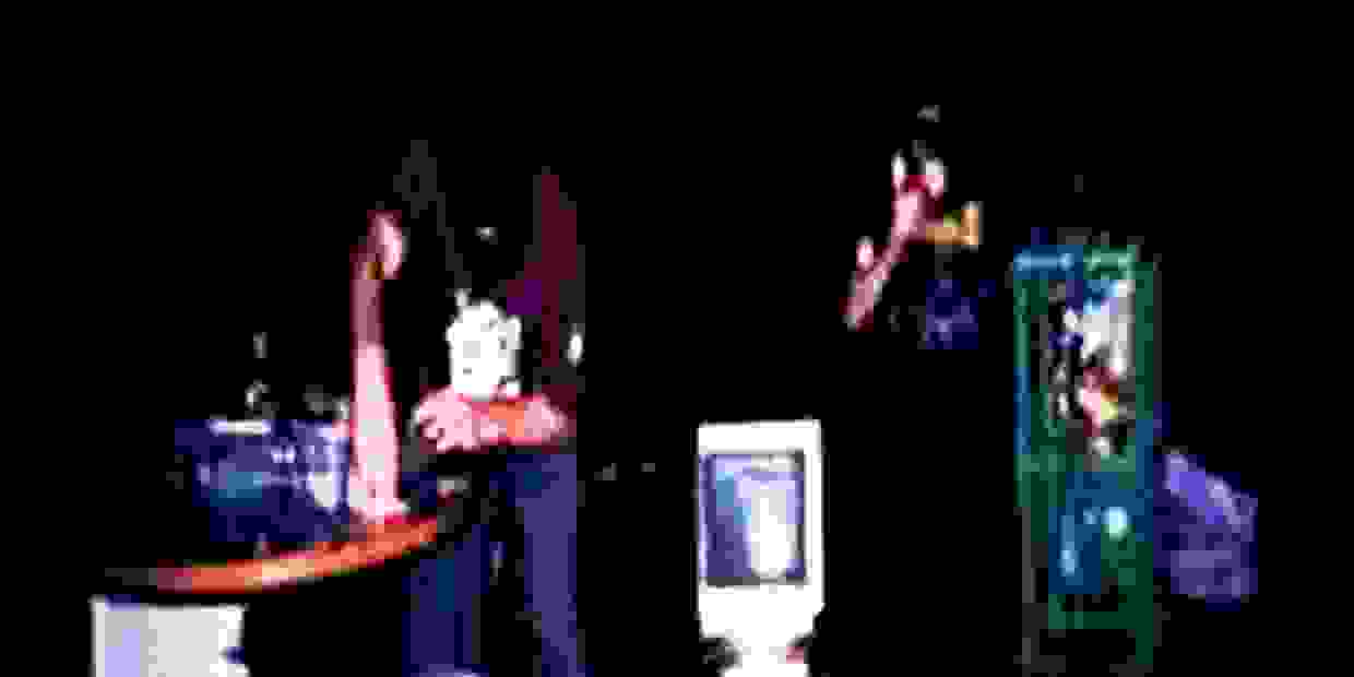 U-10 Cells Live Shot @ The Arthouse.