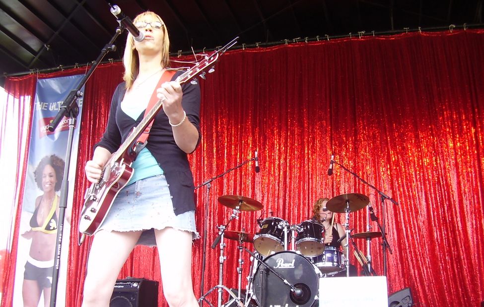 Jade Starr Live @ Mardi Gras Fair Day.