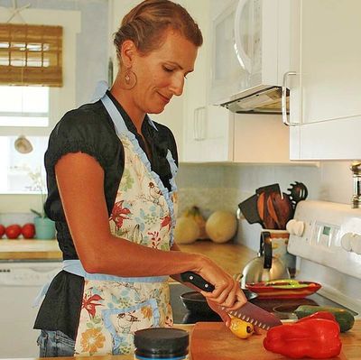 Betsy Markle Registered Dietitian Nutritionist Sunshine Wellness. Heal your metabolism