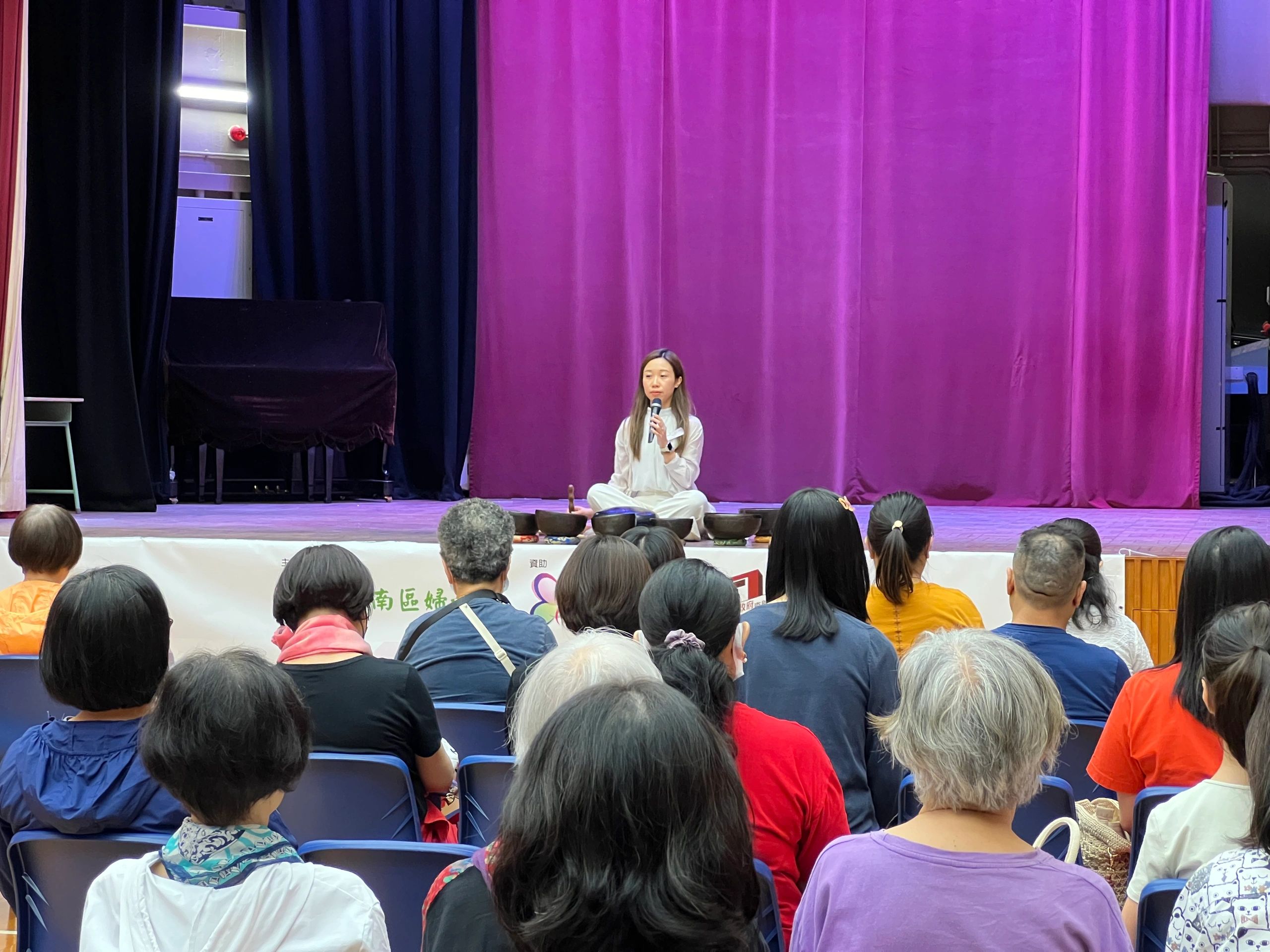 香港身心健康講座｜減壓講座互動環節｜頌缽靜觀講座聲音浴示範｜小組互動體驗式講座活動｜講座問答交流環節