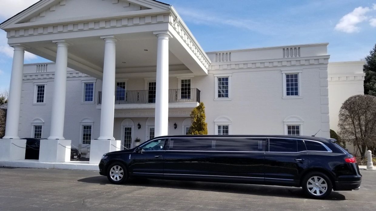 8 Passenger Stretch Lincoln MKT Limousine