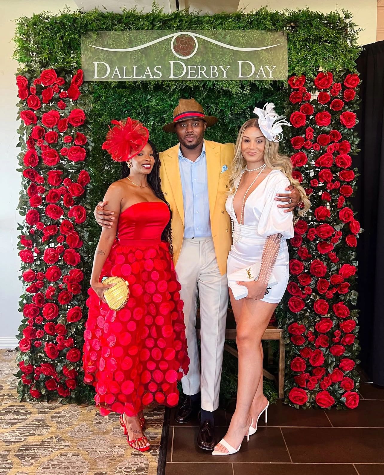 red dress party dallas Red dress + Christmas dinner = perfection. Always a great time with the  ladies! #womenalreadyconnected #wac #dallas #downtowndallas #dallasevents  #christmas #dallaswomen