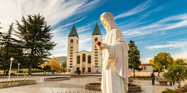 Santuario Virgen Reina de la Paz, Medjurgore, Bosnia
