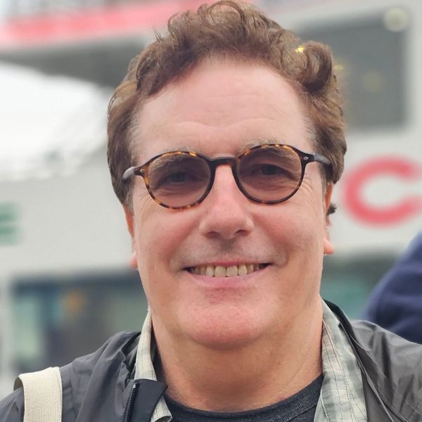 Robert J Martindale - Author