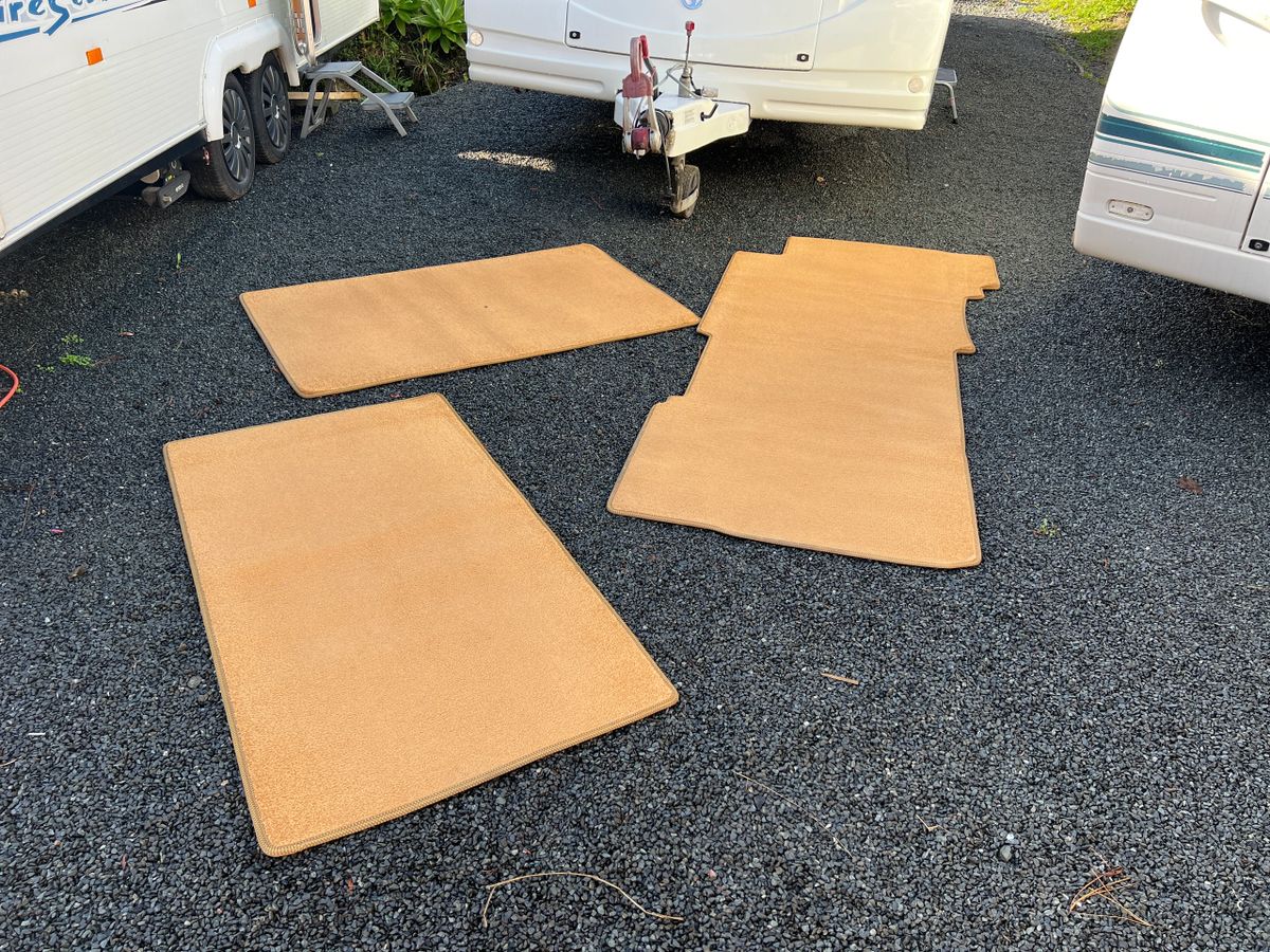Custom Made Loose Fit Caravan Carpets up to 5m living area