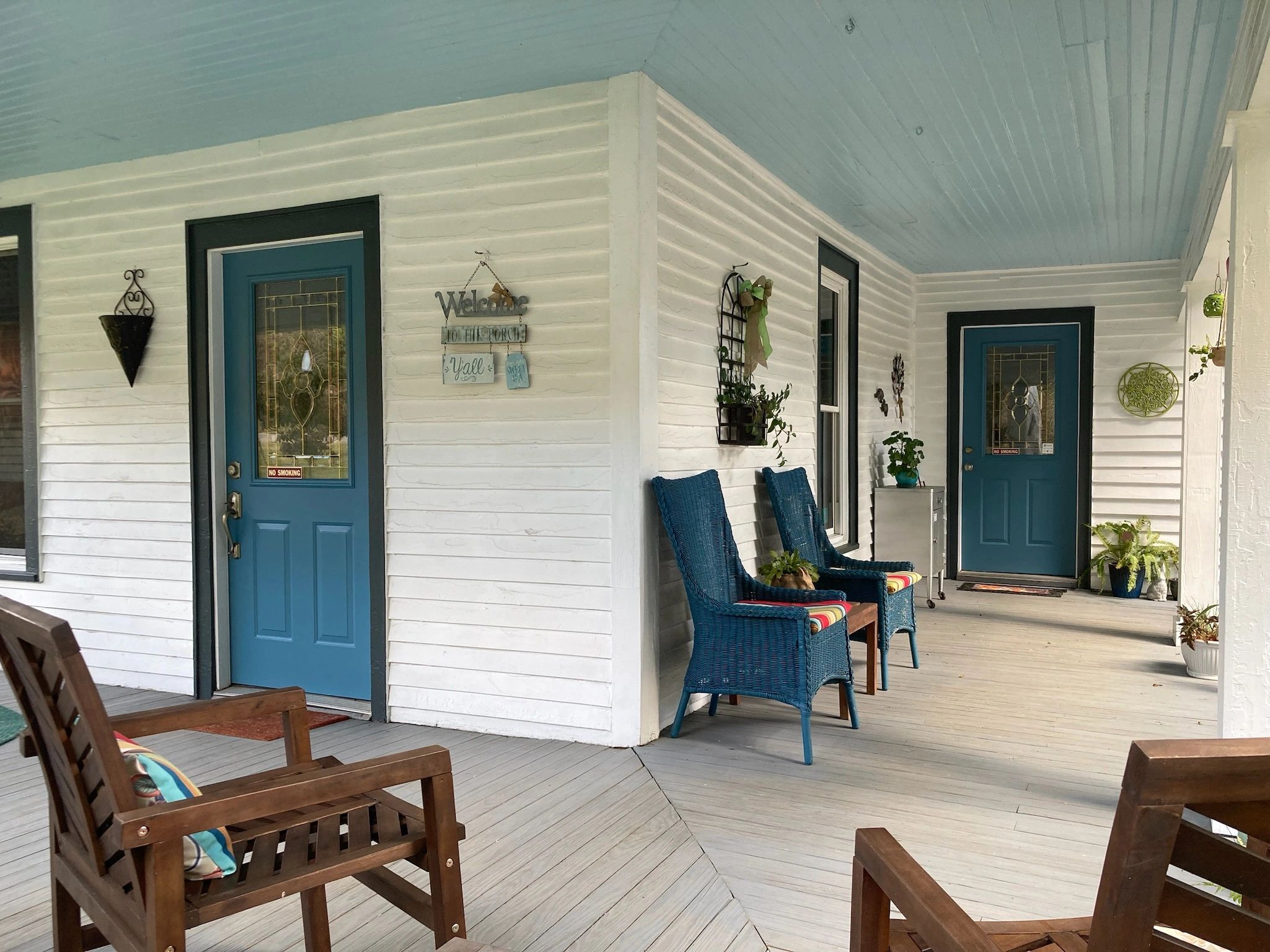 Wrap a round porch