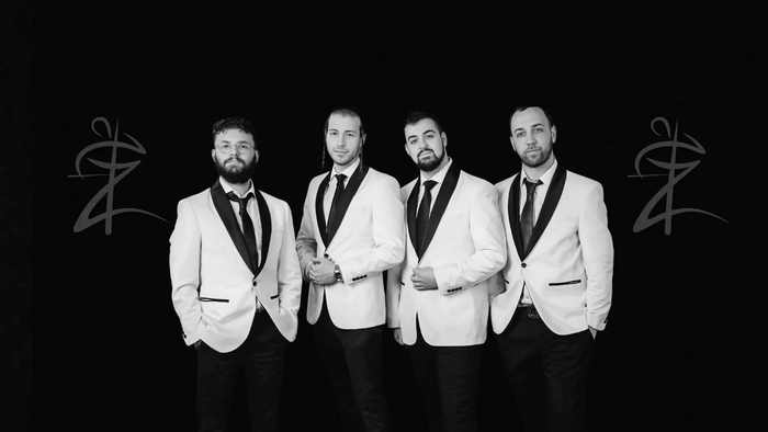 <style>
  @keyframes spin {
    from { transform: rotateY(0deg); }
    to { transform: rotateY(360de