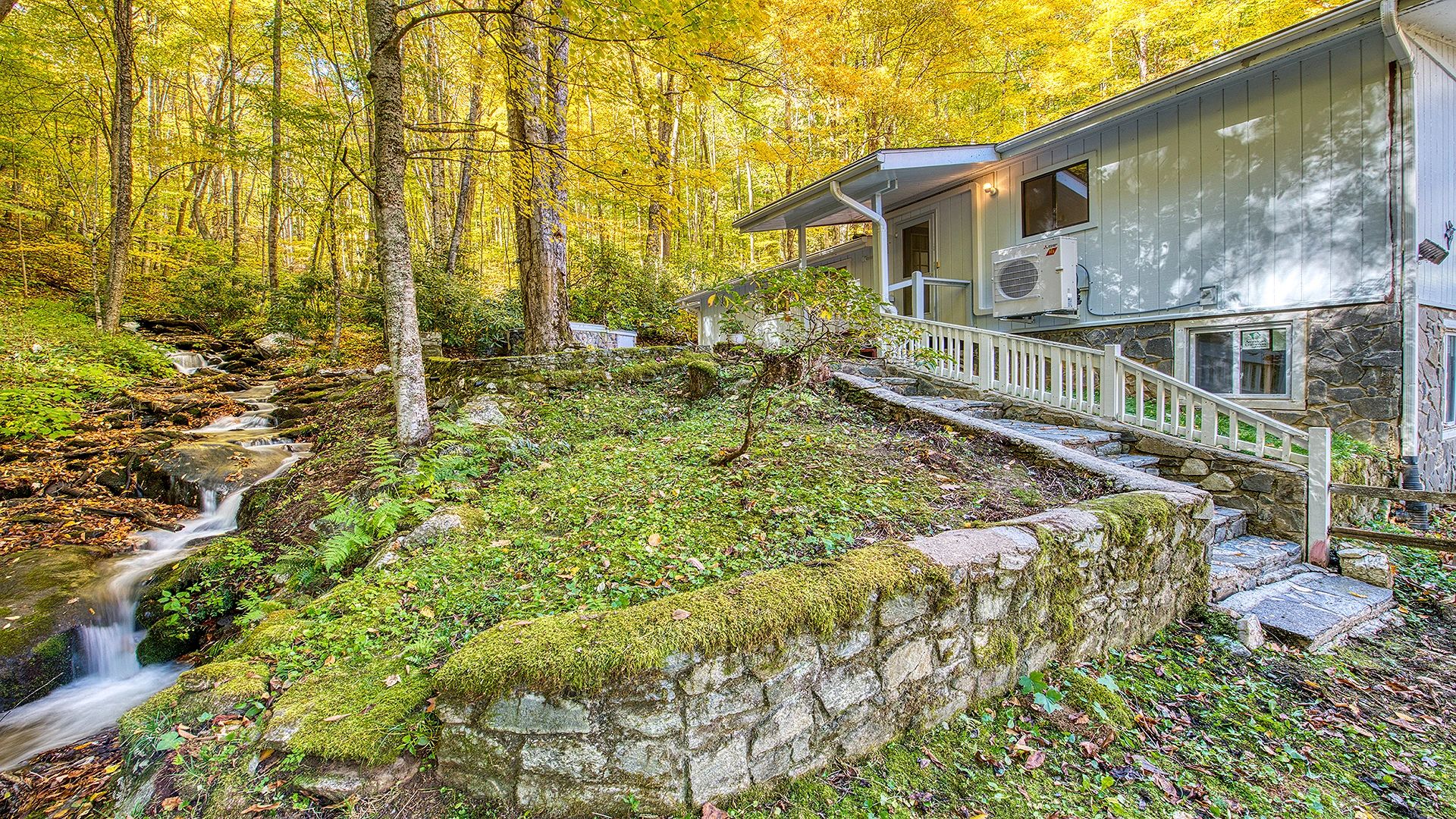 Stream Song Home Maggie Valley