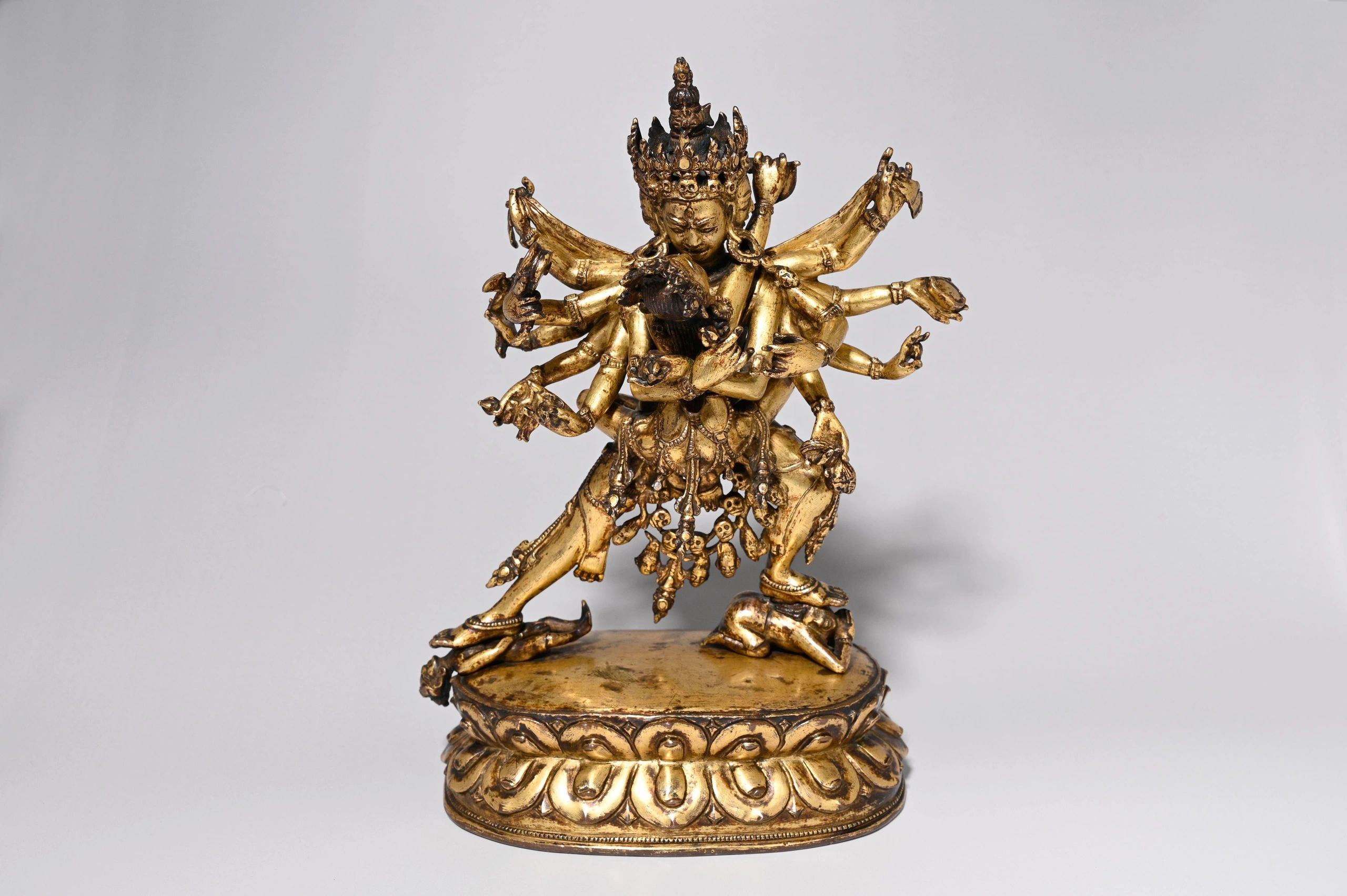 Tibet 15th century gilt bronze Chakrasamvara Hollywood Galleries Hong Kong