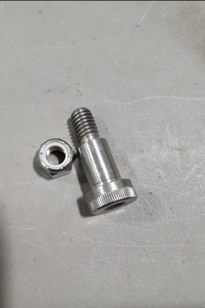 Shoulder Bolt