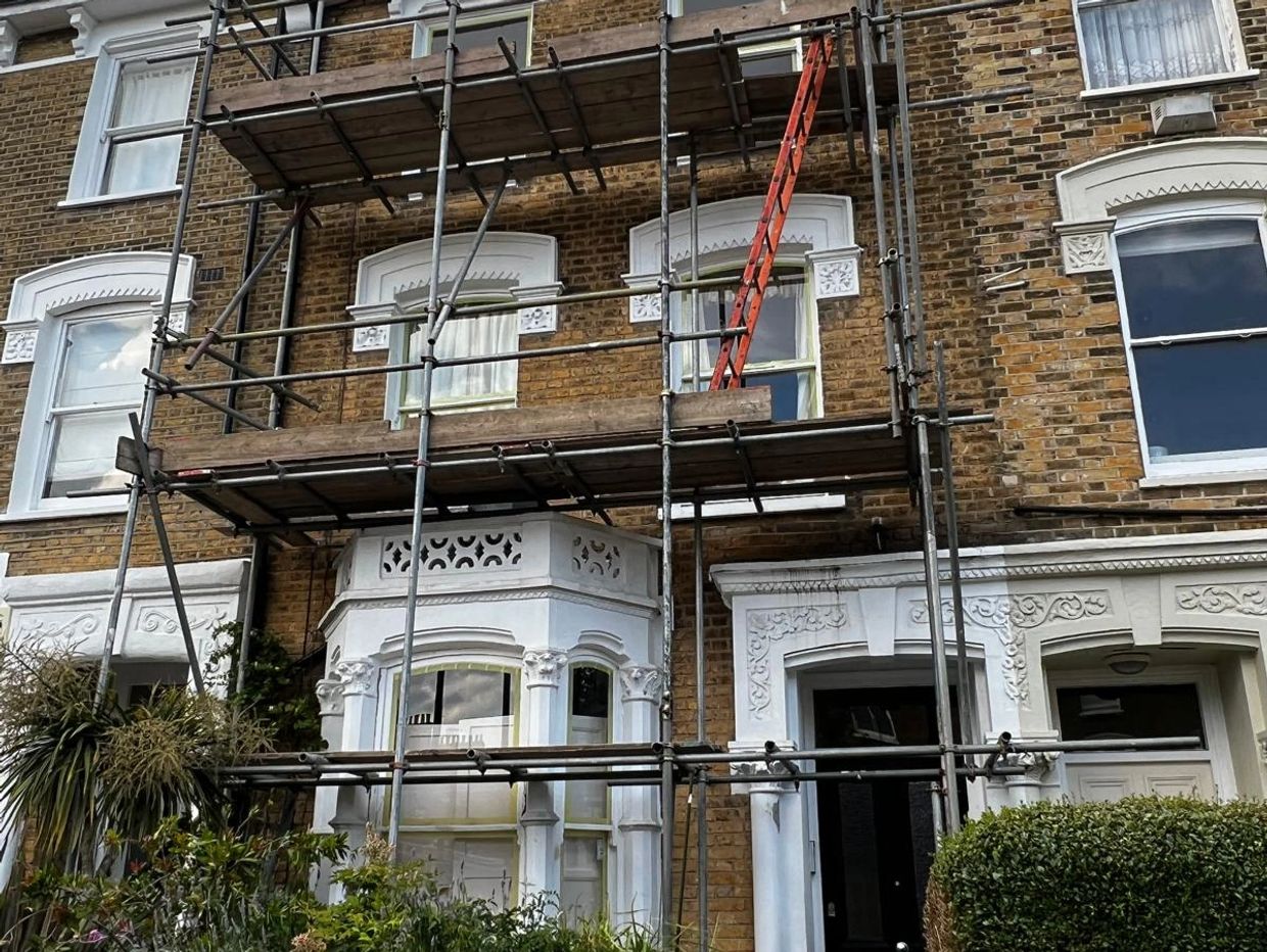 Scaffold Hire Dalston, Roof Repair, Quick scaffold hire