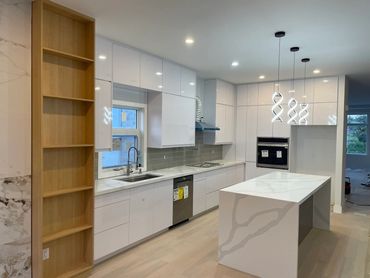 Ottawa modern kitchen, quartz countertop with waterfall