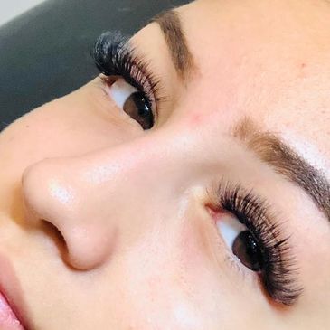 Full set volume eyelash extensions service  by Alpas Lashes in Coral Gables, Miami