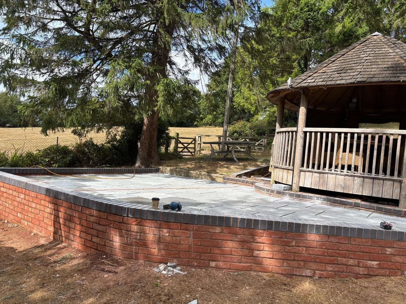Landscaping & Driveways by Kingsleigh Homes