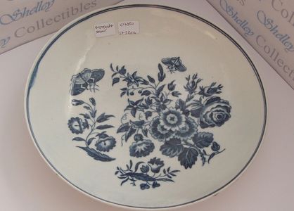 Worcester Saucer. Early Example. Circa 1780