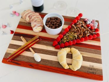 Personalized cutting boards and client gifts 