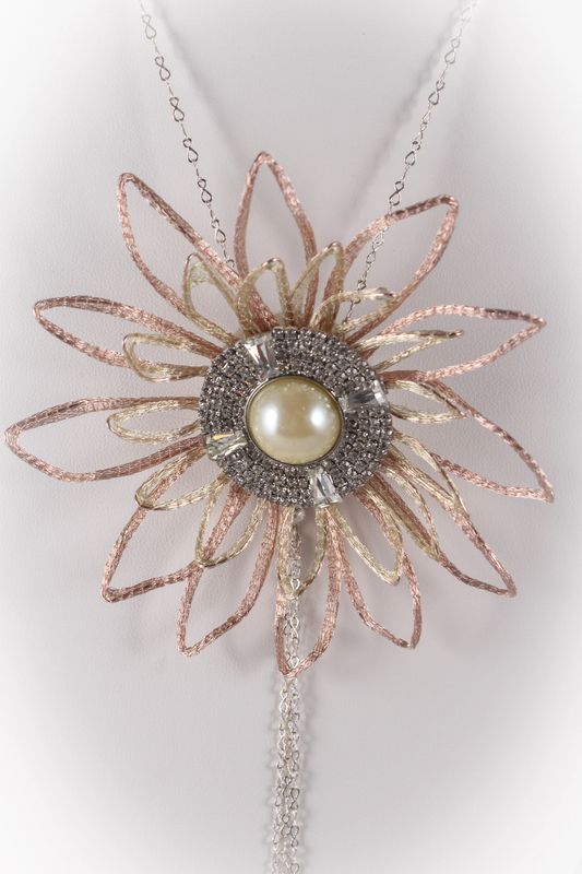 Flower necklace