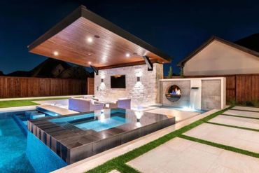 Cantilever design for outdoor living area
