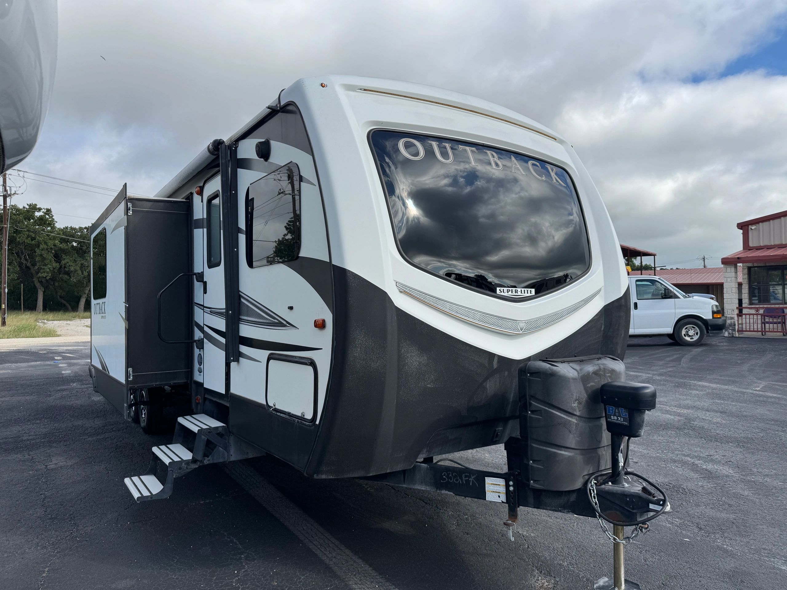 2018 37ft Outback 332FK