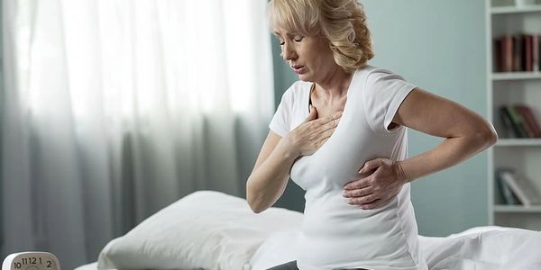 Women are likely to experience jaw & back pain, nausea & vomiting and difficulty breathing 