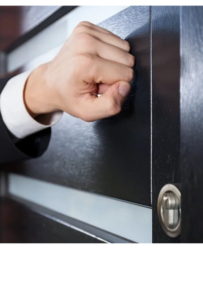 Door Knocking 